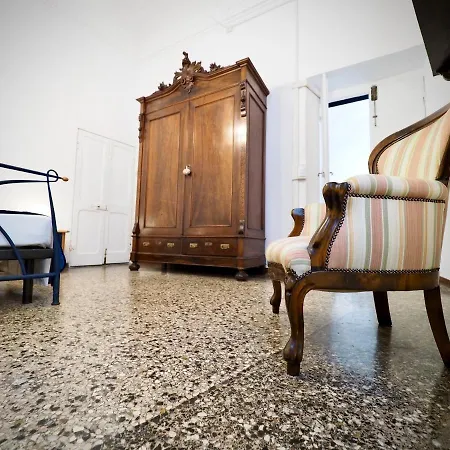 Appartement Dimora Sarzano Acquario - Genovabnb It *